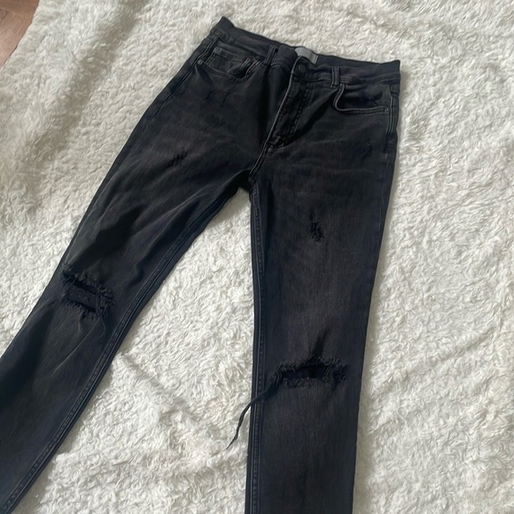 Boyish Black Distressed Jeans with Frayed Hem - Picture 15 of 15